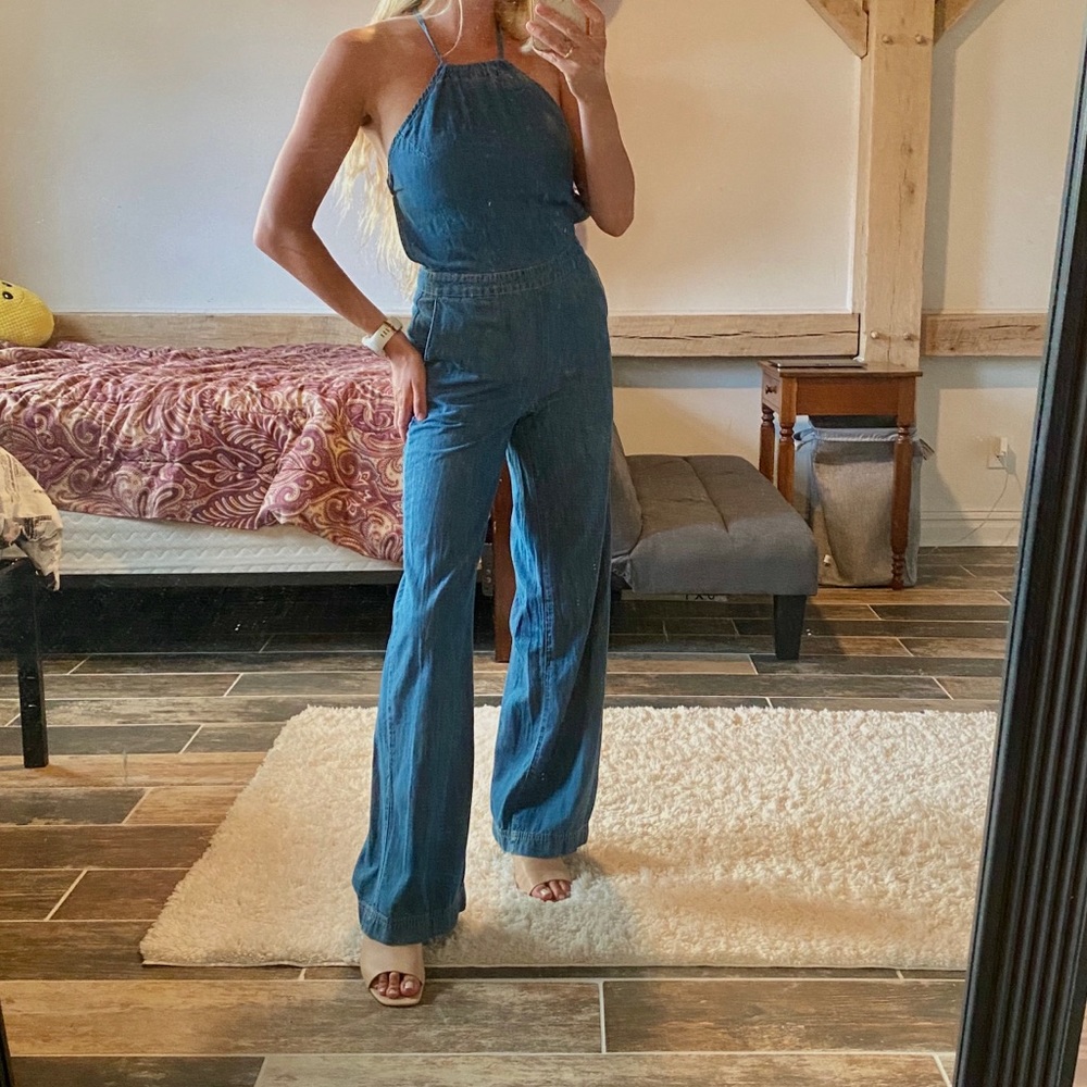 Unique and Trendy Jean Jumpsuit!